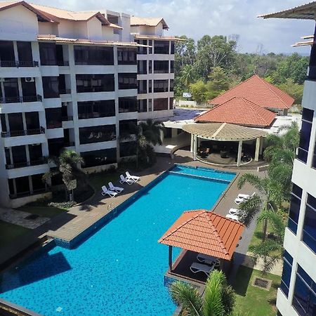 Samsuria Beach Apartment Resort Cherating Exterior foto